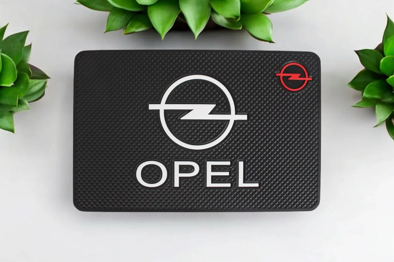 Коврик противоскользящий на торпеду с логотипом Opel