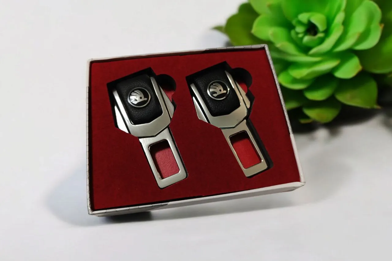 Заглушки ремней бесопасности с логотипом Skoda