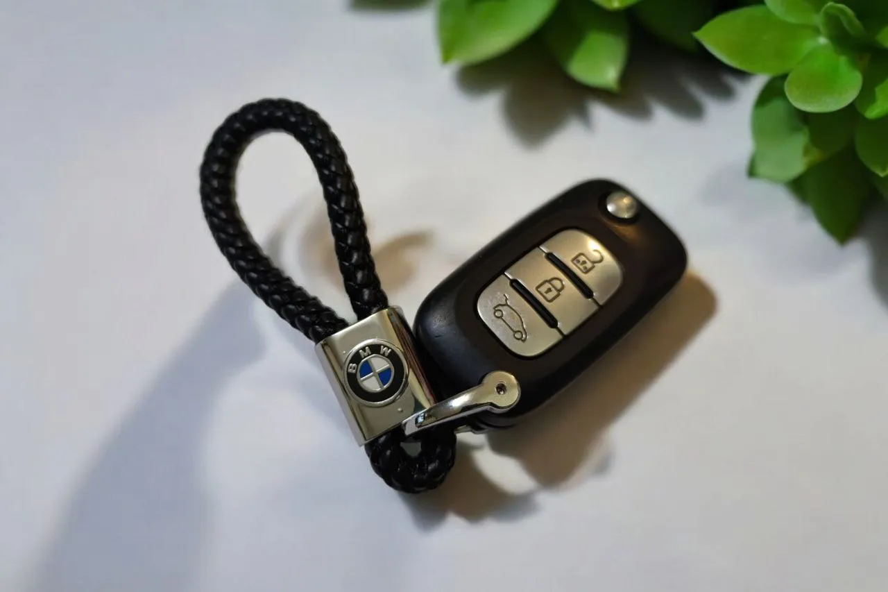 Ремешок кожаный плетеный на ключи с логотипом BMW
